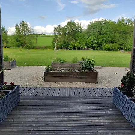 Au Pied Du Lariat Bed & Breakfast