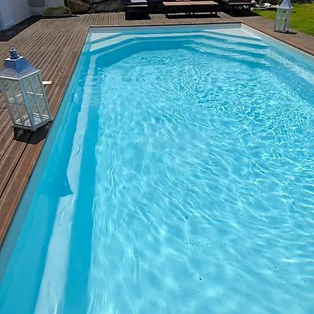 Au Pied Du Lariat Léoville